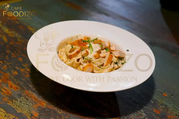 Fettuccine Alfredo